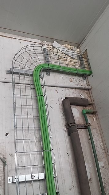 Canalizaciones eléctricas industriales en Planta Florette