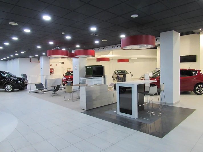 Reforma y obra civil en exposición Nissan Gran Canaria