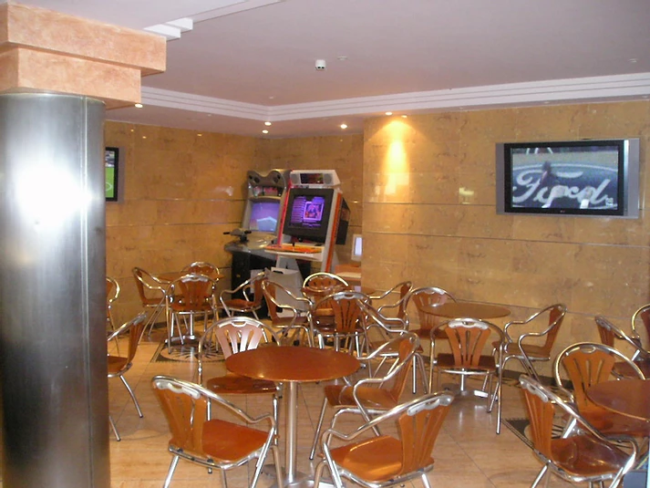 Instalaciones eléctricas en zona de restauración del Hotel Cala D’Or