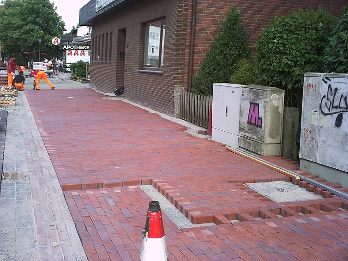 Colocación de adoquines en proyecto de obra civil Lilienthal
