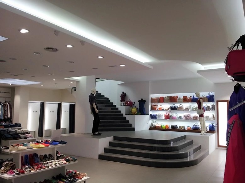 Adecuación de probadores en Tienda Hensi Gran Canaria