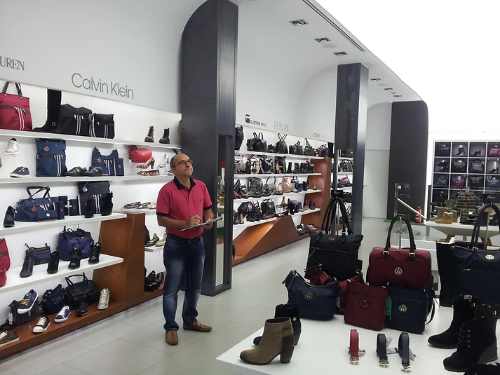 Iluminación LED Tienda Hensi