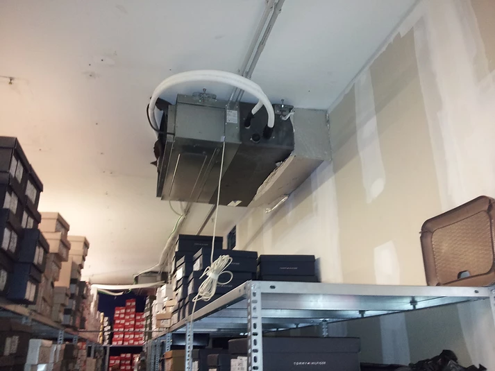 Instalación de iluminación LED en Tienda Hensi Gran Canaria
