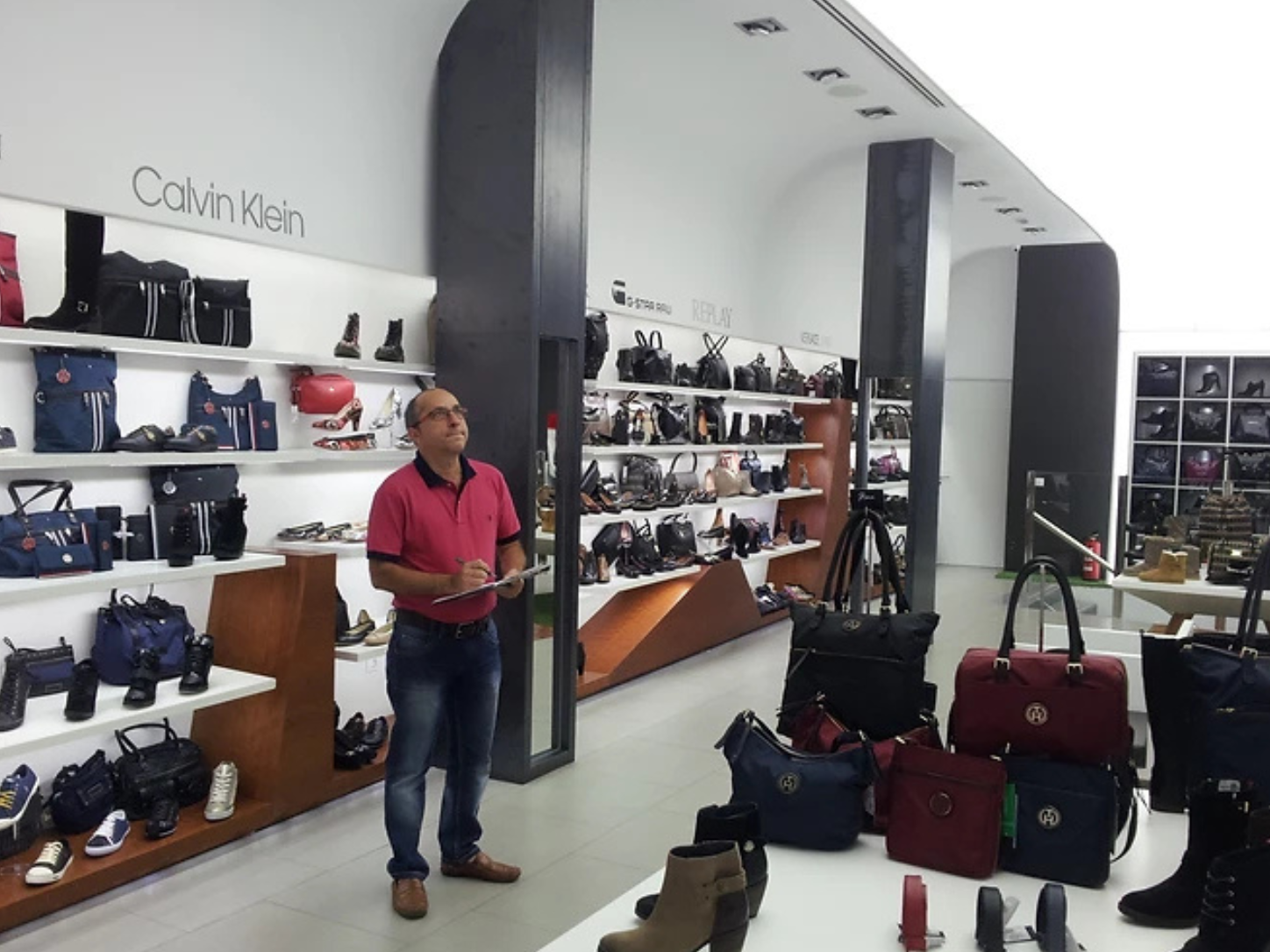 Proyecto eléctrico para Tienda Hensi en Gran Canaria